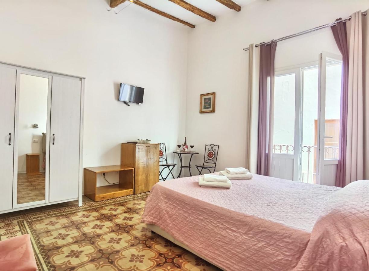 Sat Appartamenti Locazioni Turistiche Brevi-G&P Holiday Home Trapani Exterior foto